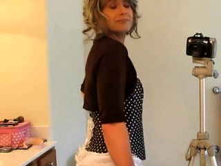 Big Cock Handjob for Crossdresser Samantha