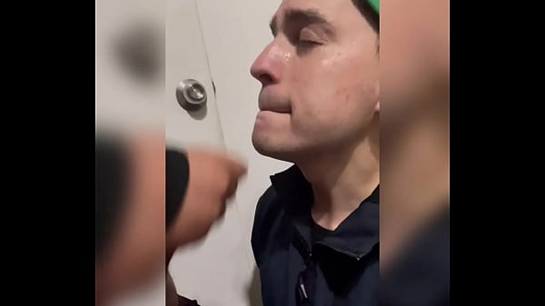 Sucking the store employee