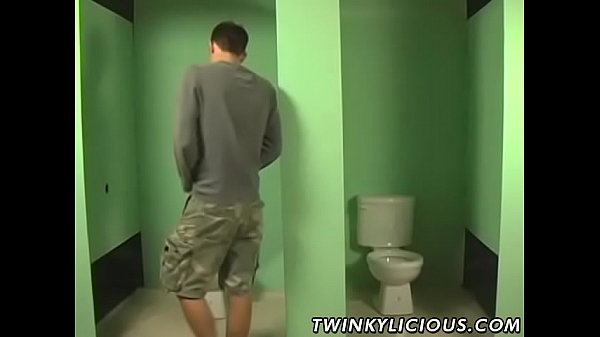 Twinks go to the bathroom to fuck hard