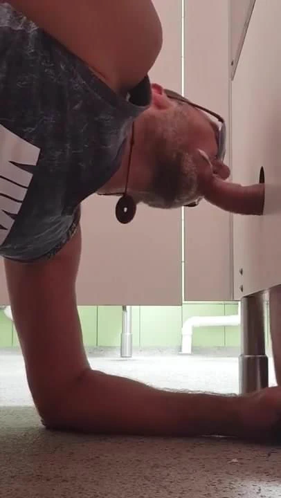 Understall gloryhole