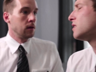 Uniformed athletic stud gets fucked in hotel by colleague