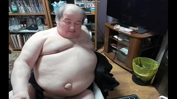 Chubby gay  solo.