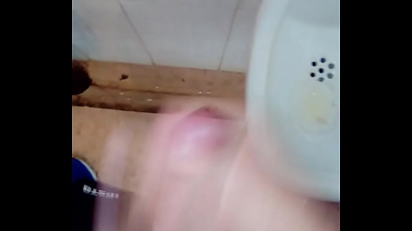 Esporra no wc público