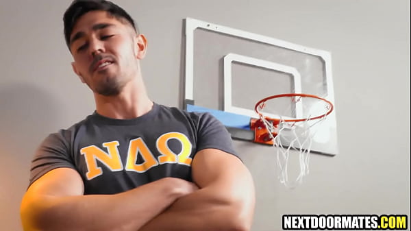 Fraternity hazing turns into gay sex – Nico Coopa & Cameron Neuton