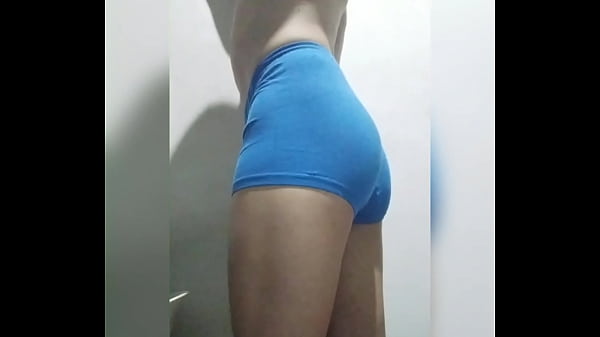 Gay mostrando culazo