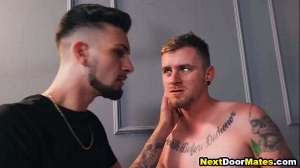 Guy doesn’t up to his bf cheating on him in same bed