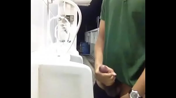 Masturbando em lugar publico