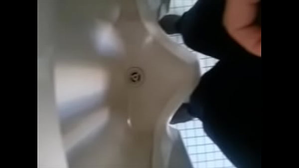 piss in restroom