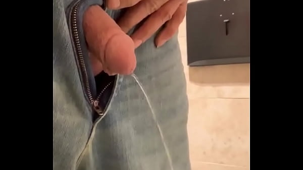RestRoom Piss