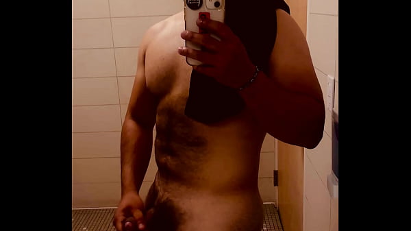 BIG COCK HORNY SOLO JERKS OFF IN PUBLIC