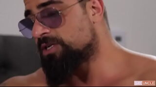 Ryan Bones fodendo filhão