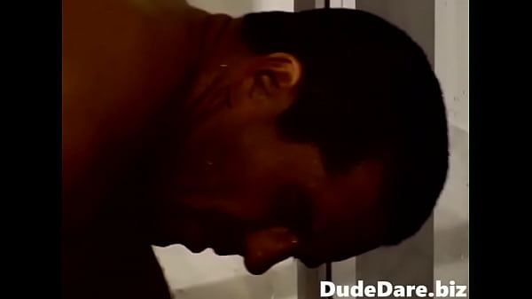 Kinky bear obliterates boyfriend’s asshole after a freshening shower